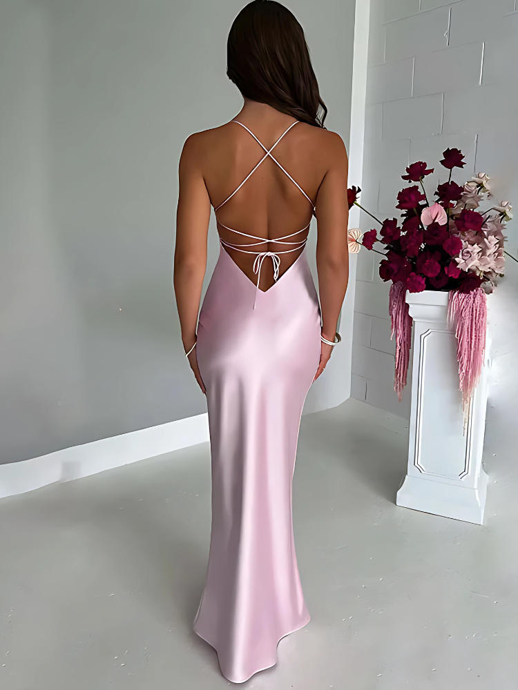 Sensual satin dress with thin straps