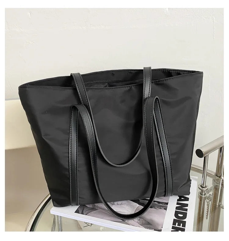 Aurélie Classic Oxford Shoulder Tote