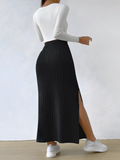 Urban Curve – Ribbed High-Waist Split Skirt