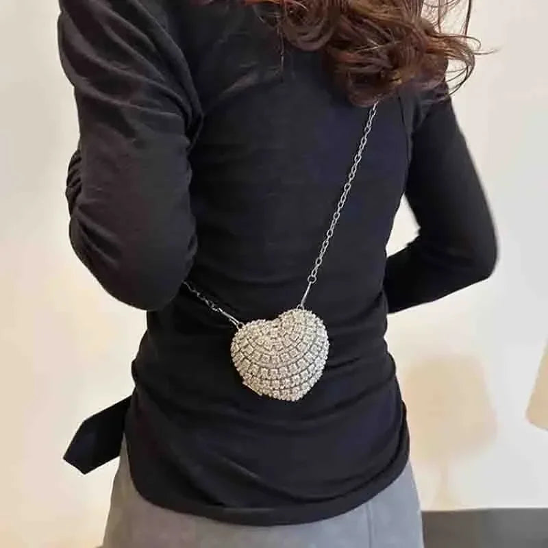 Amélie Crystal Heart Clutch